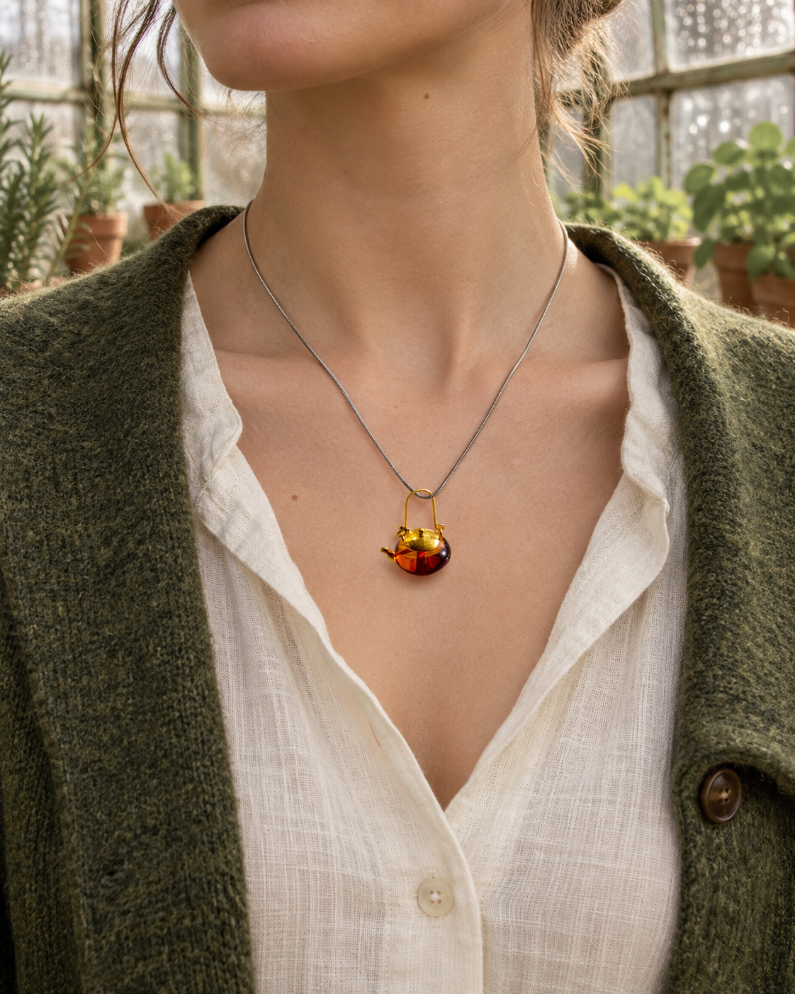 A Quiet Cup Amber-Coloured Teapot Pendant – Gold-Plated S925 Sterling Silver