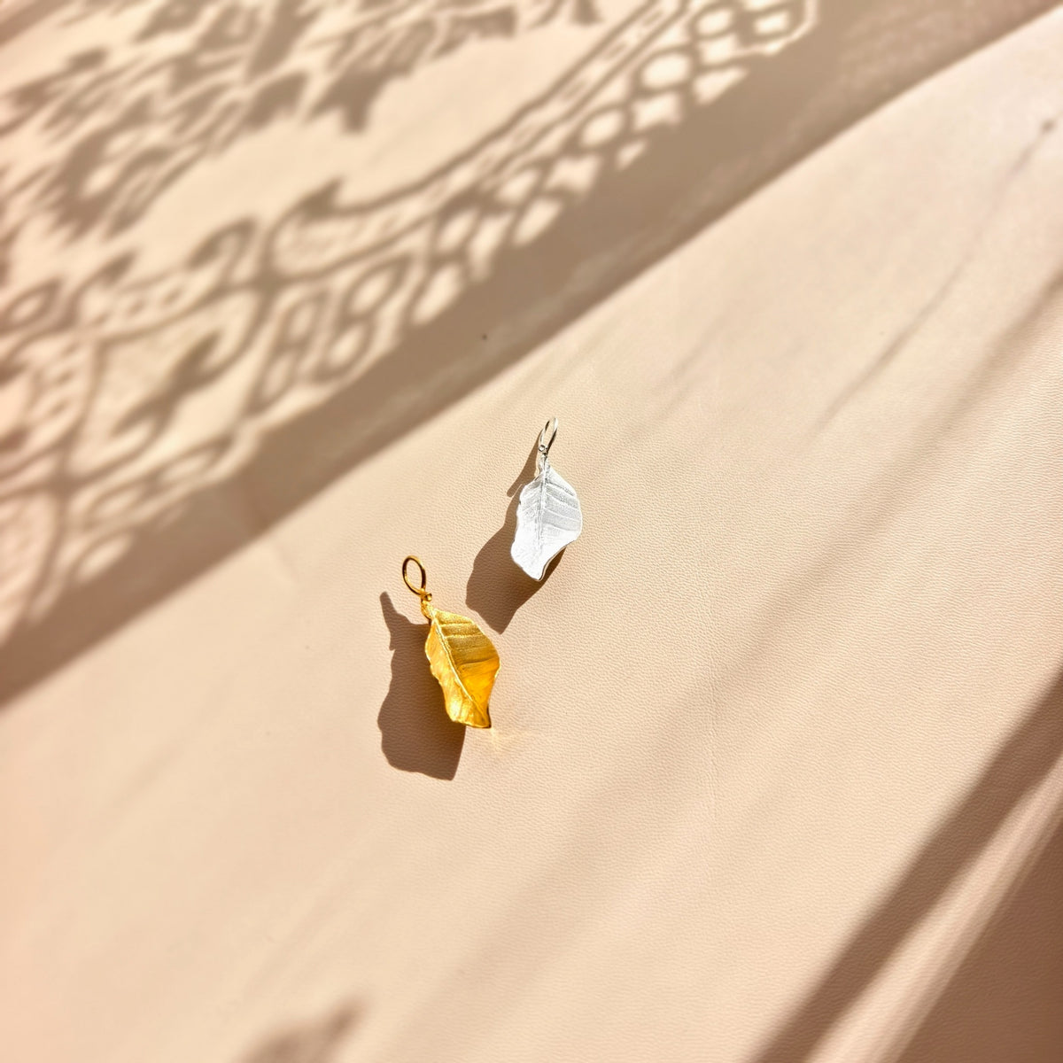 Autumn Leaf Keepsake Pendant – S925 Sterling Silver or Gold-Plated Silver