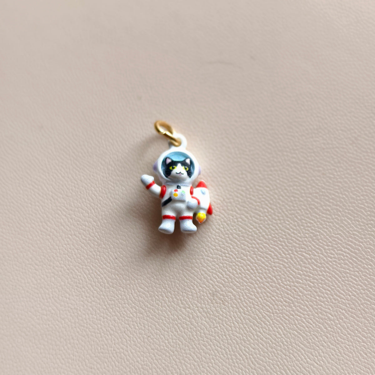 The Cat's Dressing-Up Trunk – Copper & Stainless Steel Cat Charms & Pendants